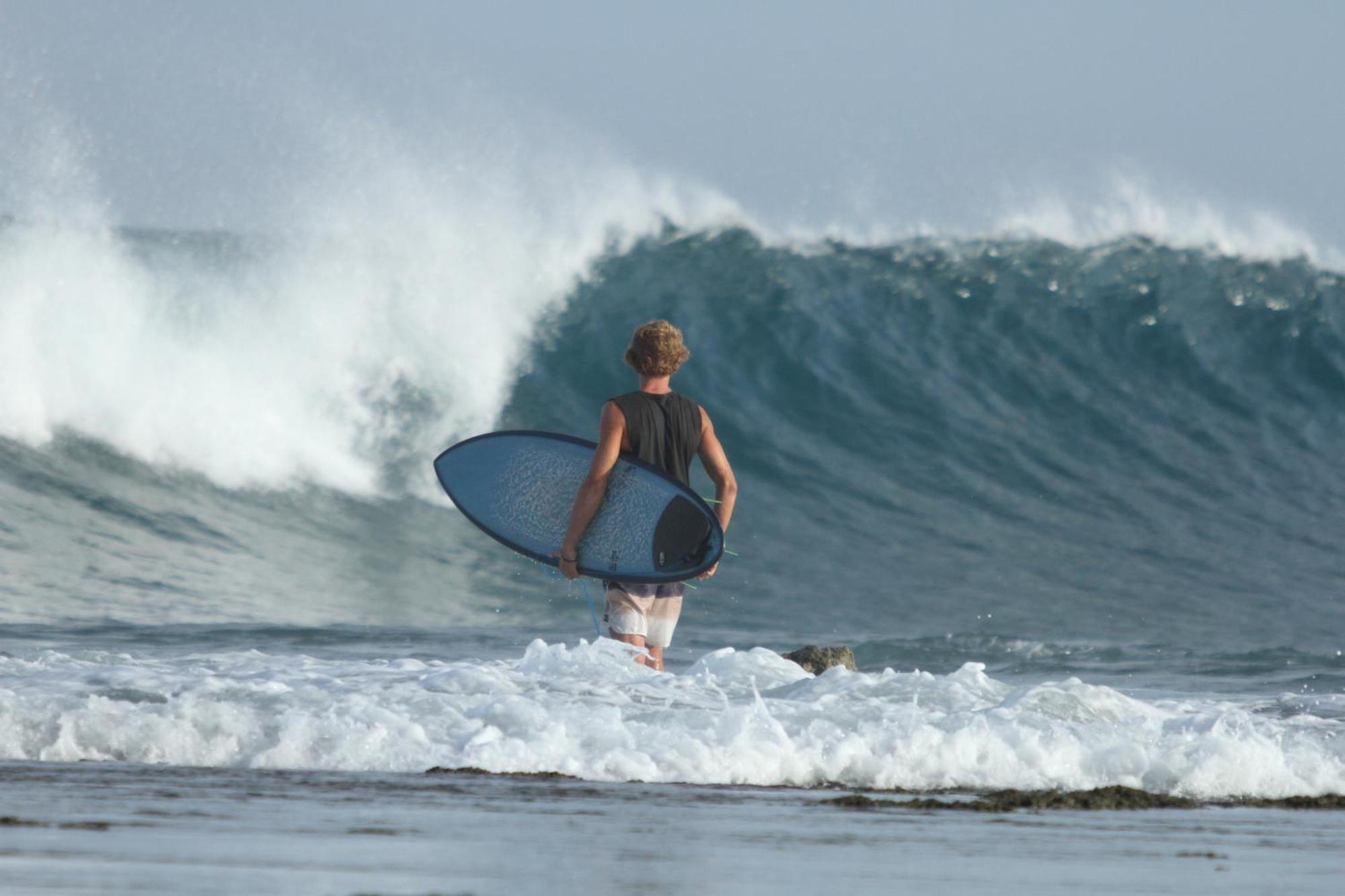 Oseda Nias Surf House Hotel Hilibotodane Ngoại thất bức ảnh