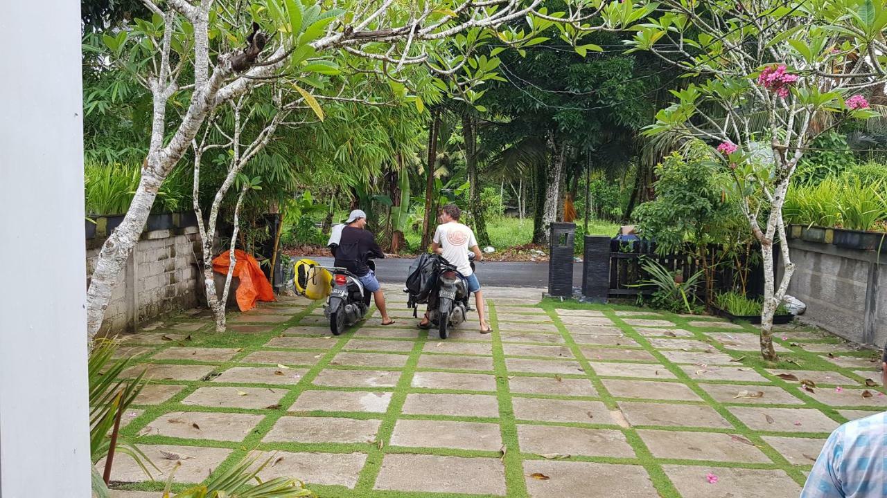 Oseda Nias Surf House Hotel Hilibotodane Ngoại thất bức ảnh