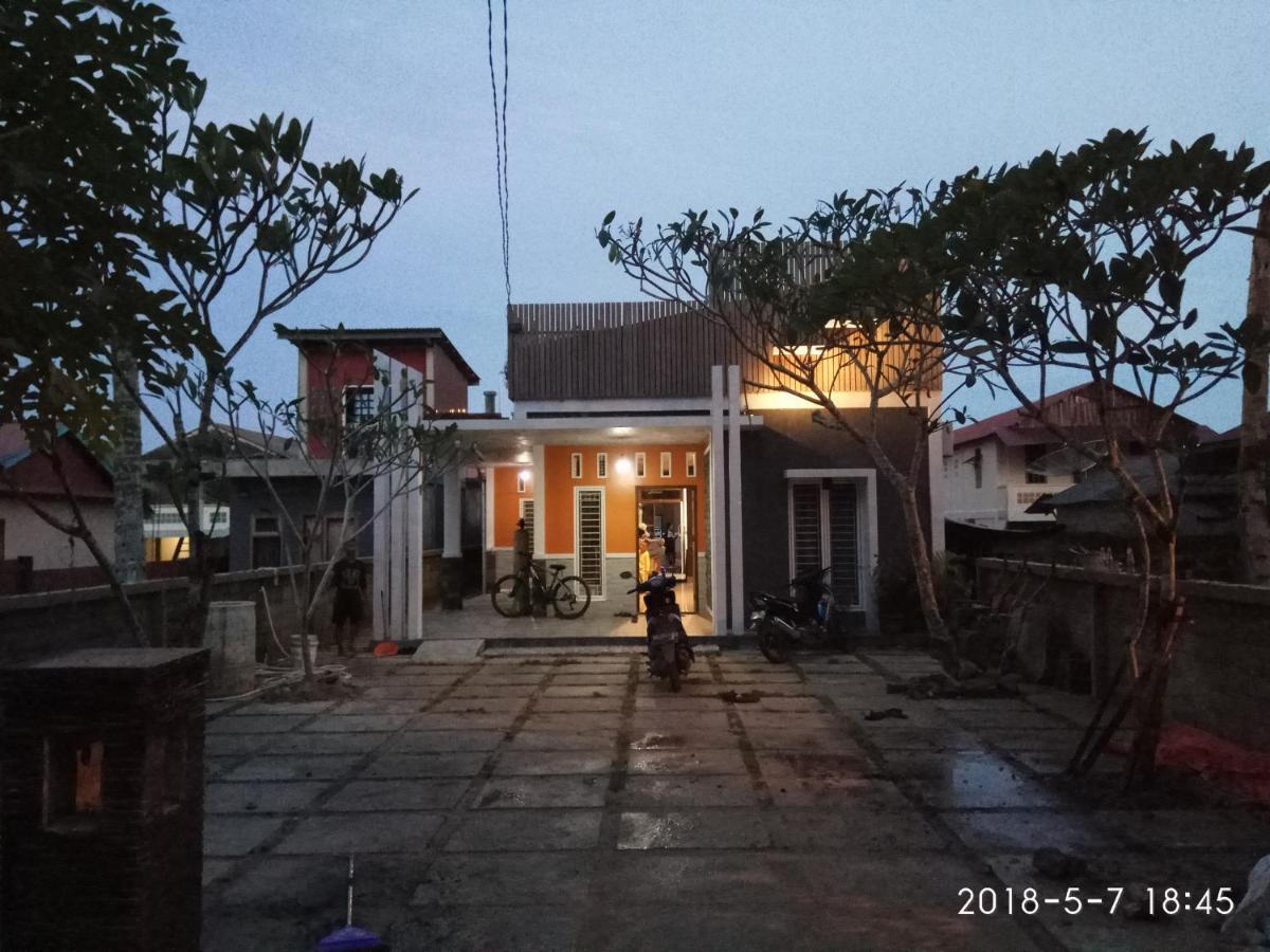 Oseda Nias Surf House Hotel Hilibotodane Ngoại thất bức ảnh