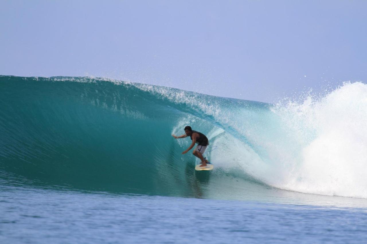 Oseda Nias Surf House Hotel Hilibotodane Ngoại thất bức ảnh